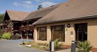 Campanile 3* Dreux